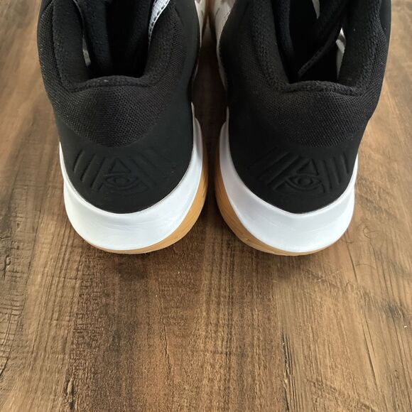 Nike Kyrie Flytrap 4 Black Grey White Gum Size 13 Basketball Shoes CT1972-006 main image 5